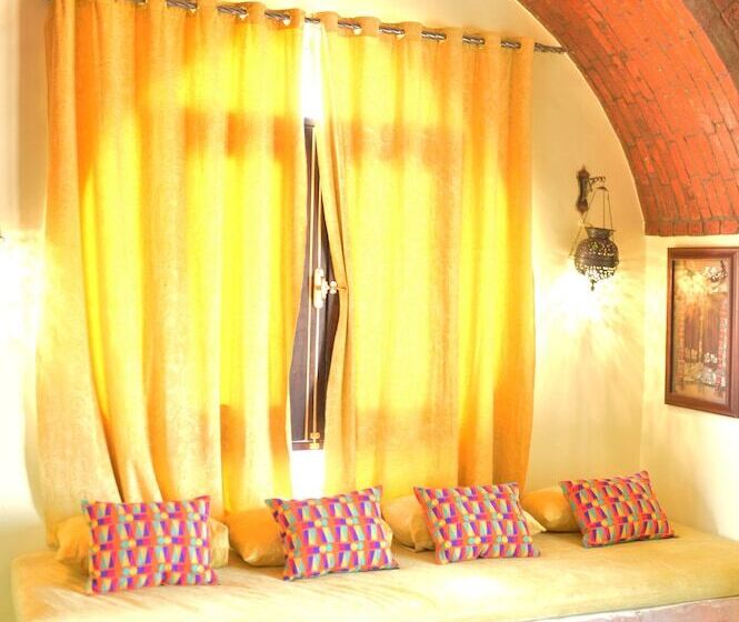 تختخواب و صبحانه Anakato Kiki