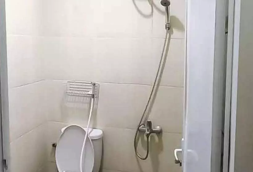 Hotelli Aimer Guest House Syariah Mitra Reddoorz