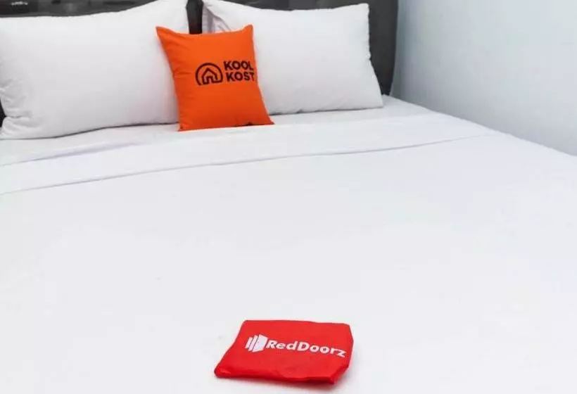 ホテル Koolkost Near Wisata Purwahamba Indah Tegal