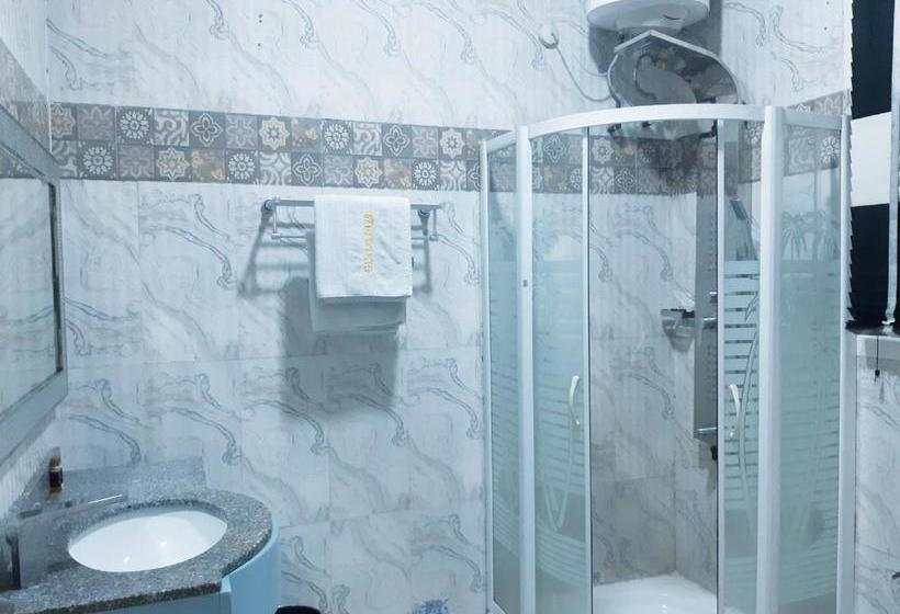 هتل Kristov S House