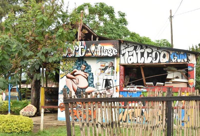 هتل Red Rocks Campsite & Guesthouse