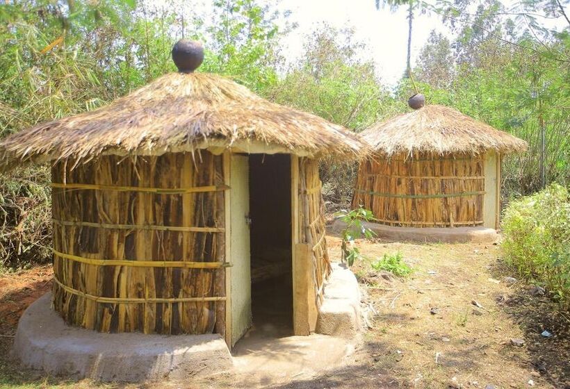 هتل Red Rocks Campsite & Guesthouse