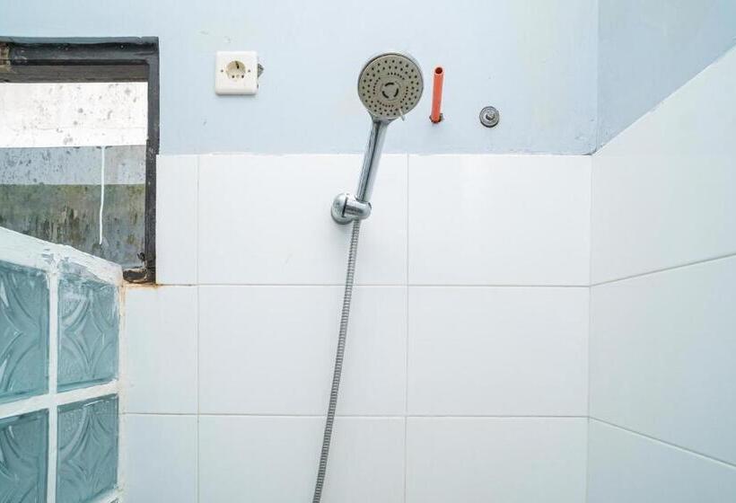 Otel Reddoorz @ Wisma Pangrango