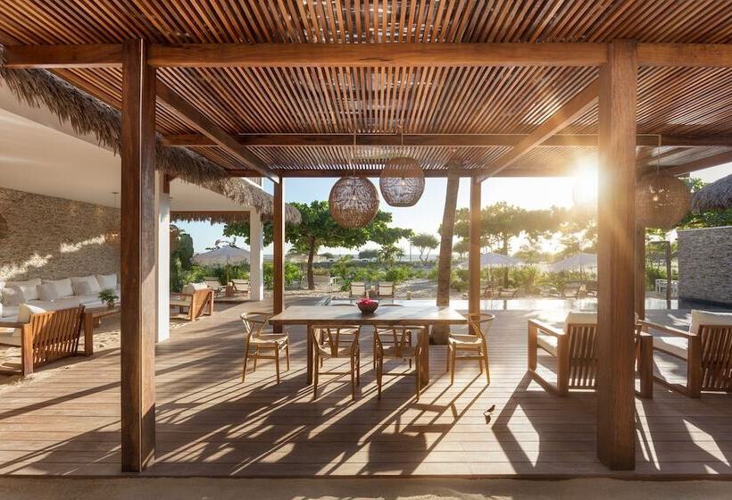 בית מלון כפרי Villa Praia La Villa Group