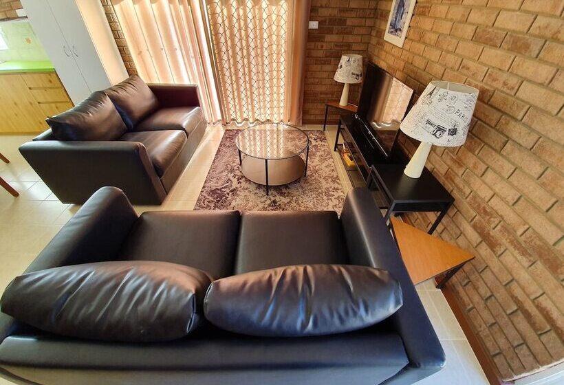 Ocean Beach Chalet 16