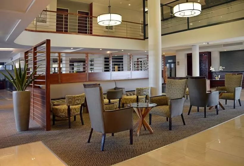 هتل Indaba Lodge Gaborone