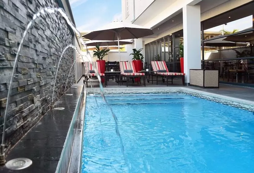 هتل Indaba Lodge Gaborone