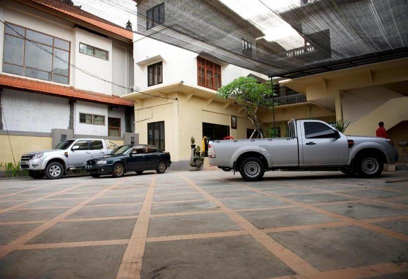 בית מלון כפרי Oyo 90058 Pondok Seruni