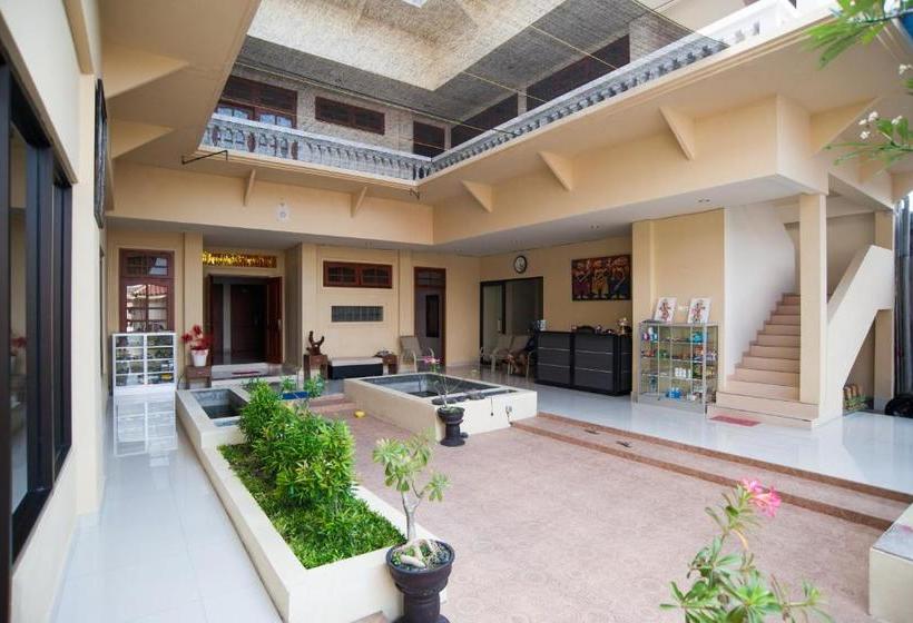 בית מלון כפרי Oyo 90058 Pondok Seruni