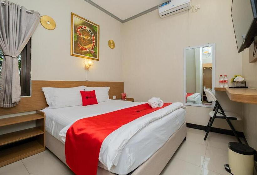 Hotel Reddoorz Near Kampung Inggris Pare