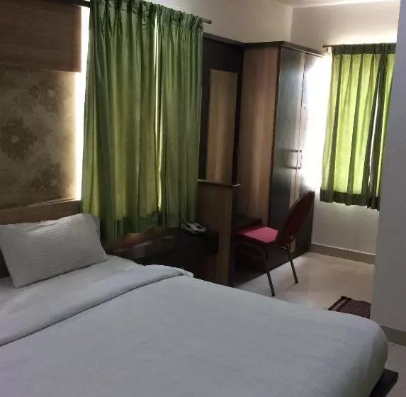 Hotelli Sri Vaari Residency