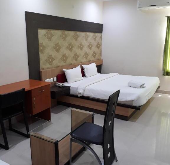 Hotel Sri Vaari Residency