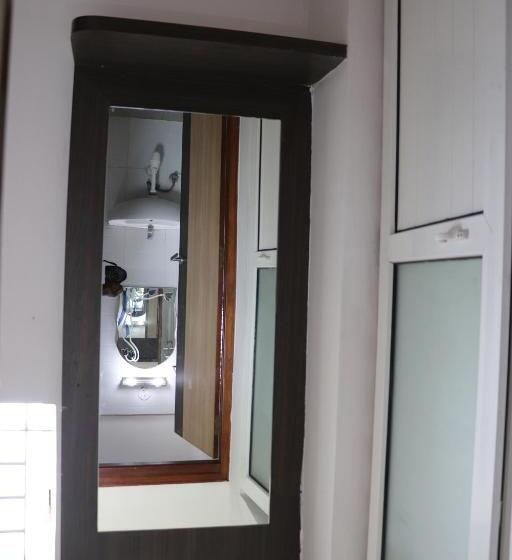 Hotel Sri Vaari Residency