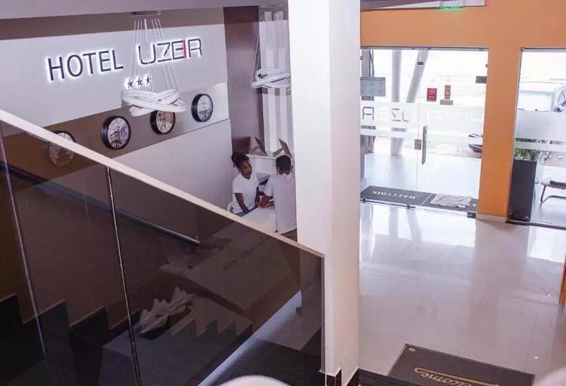 Hotel Uzeir