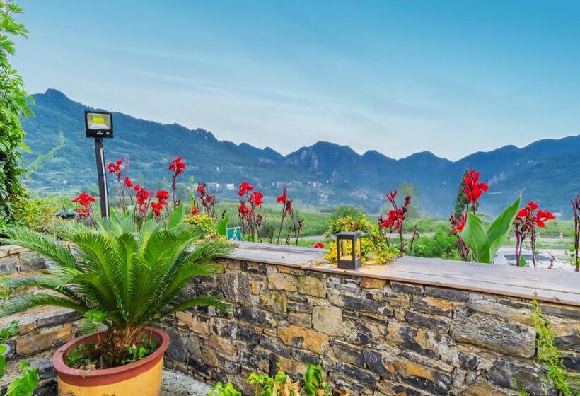 Pansiyon Enshi Grand Canyon Yutan Muyun Guesthouse