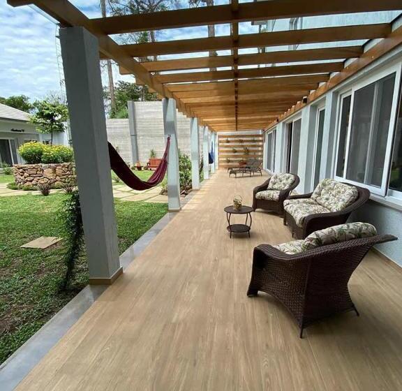 ペンション Pousada Brombatti