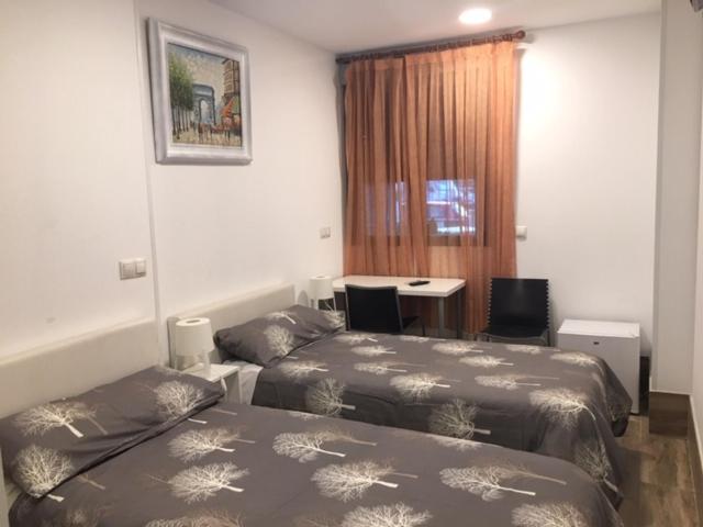 بنسيون Rooms H Skyline