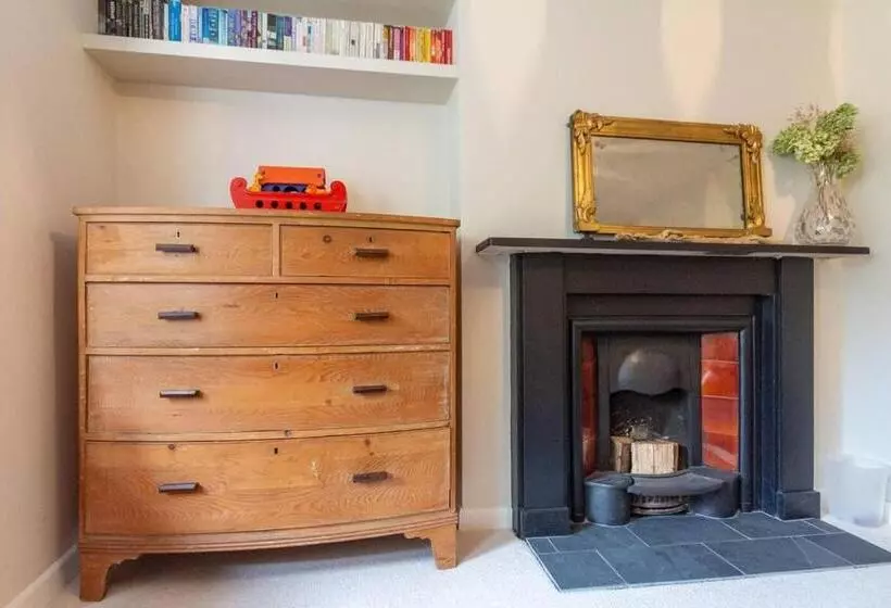 Hostel Unique & Homely Suite With Own Access