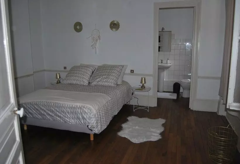 تختخواب و صبحانه La Villa Gautherin
