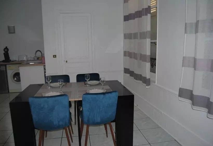 تختخواب و صبحانه La Villa Gautherin