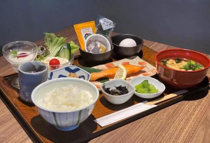 Henn Na Hotel Komatsu Ekimae