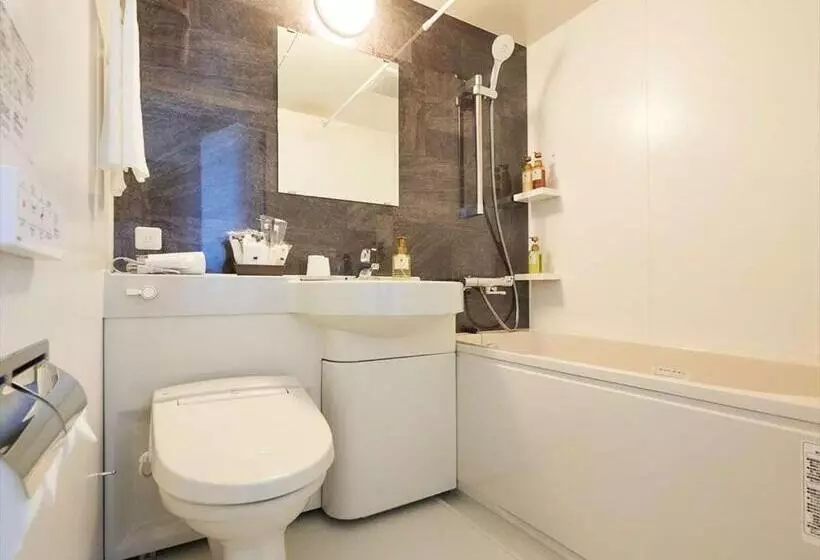 Henn Na Hotel Komatsu Ekimae