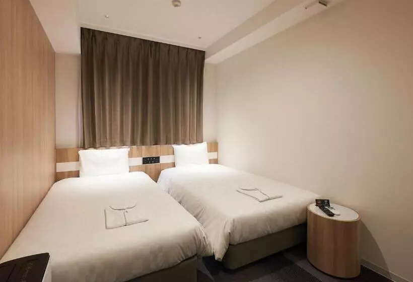 Henn Na Hotel Komatsu Ekimae