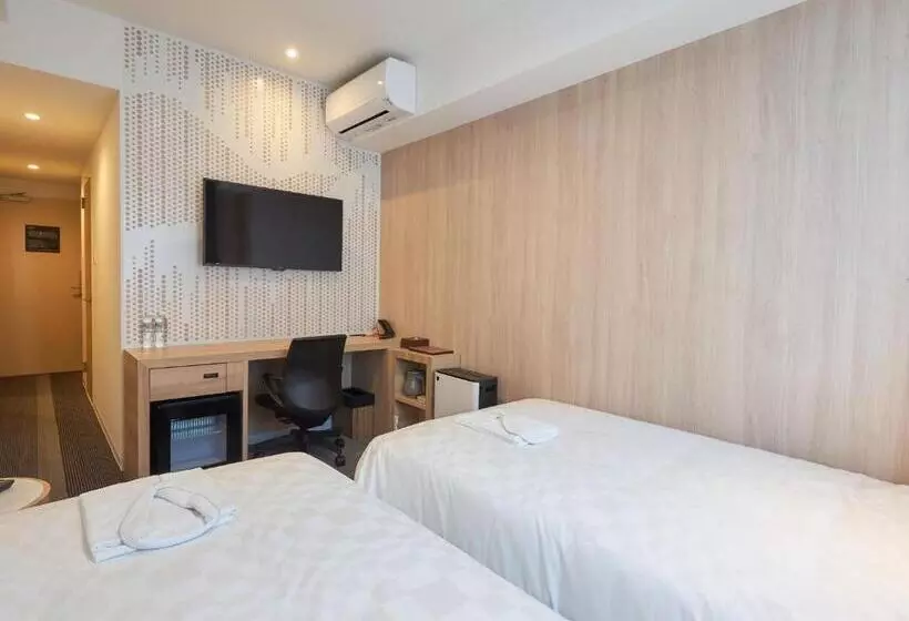 Henn Na Hotel Komatsu Ekimae