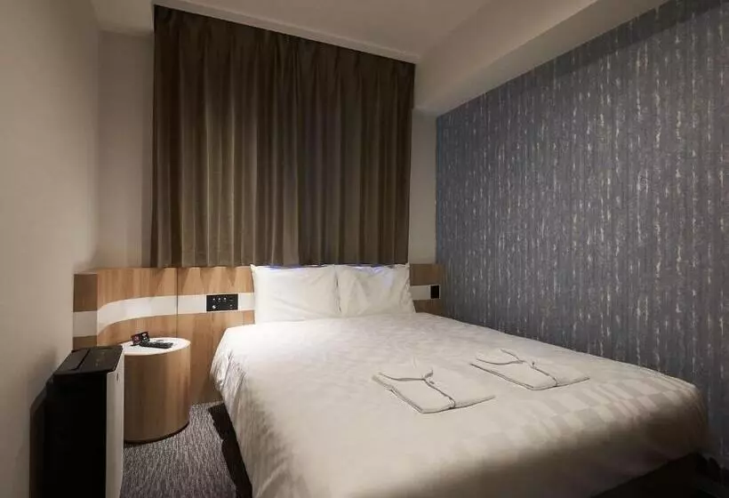 Henn Na Hotel Komatsu Ekimae