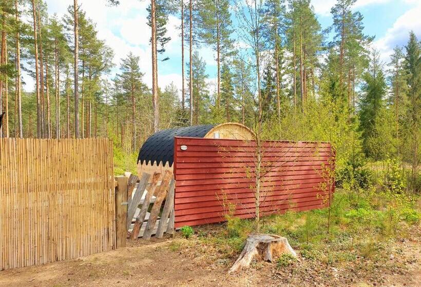 Hostel And Vandrarhem Lupin Naturcamping Lagom