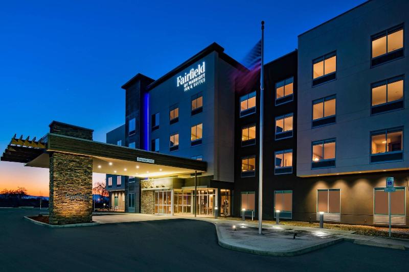 فندق Fairfield Inn & Suites By Marriott Klamath Falls