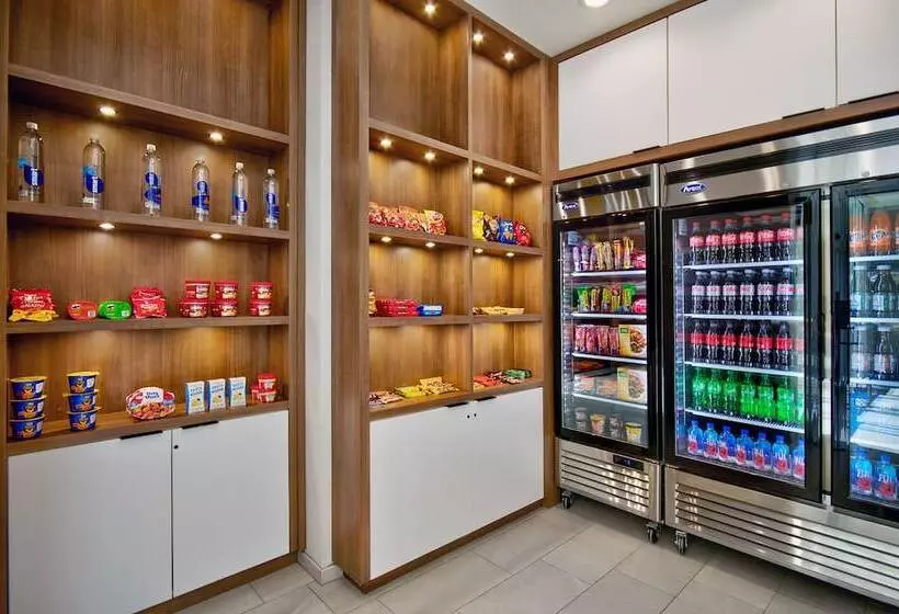 Hotelli Holiday Inn   Erie, An Ihg