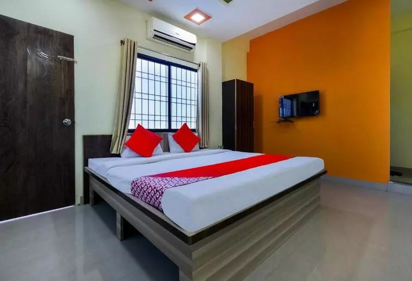 Hotelli Oyo 75434  Everest Inn
