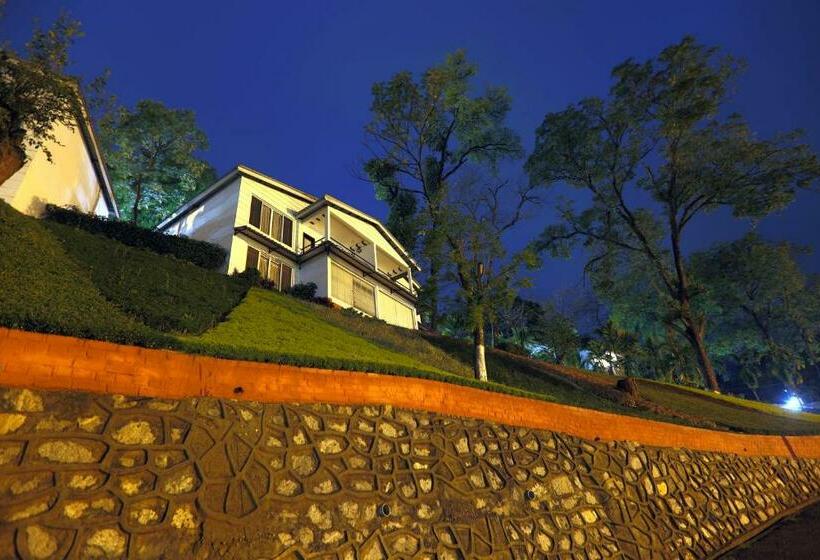 בית מלון כפרי Spring Valley Resort