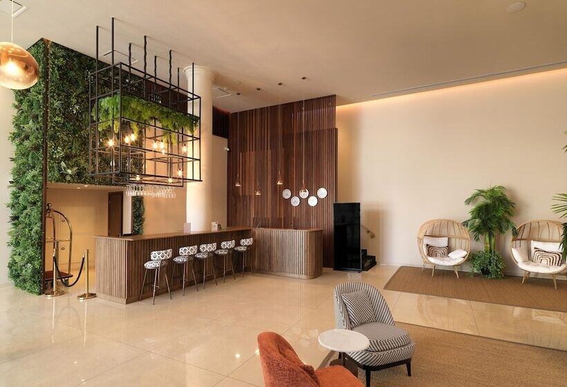 Leonardo Boutique Hotel Larnaca