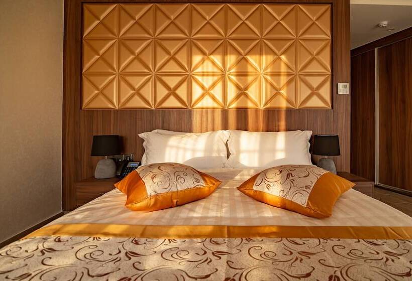 Leonardo Boutique Hotel Larnaca