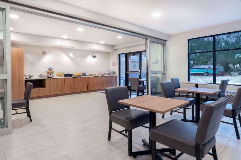 Microtel Inn & Suites By Wyndham Georgetown Lake