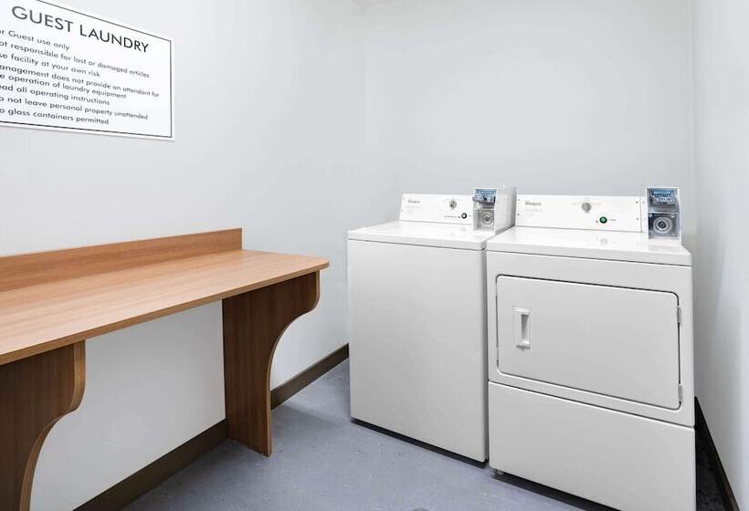 Microtel Inn & Suites By Wyndham Georgetown Lake