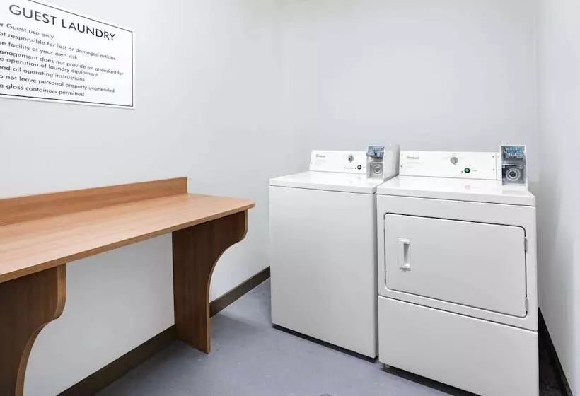 Microtel Inn & Suites By Wyndham Georgetown Lake