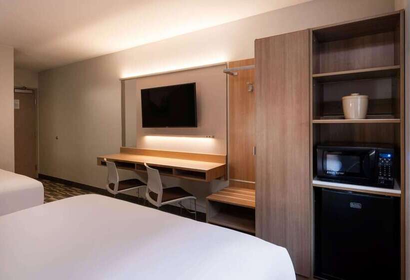 Microtel Inn & Suites By Wyndham Georgetown Lake