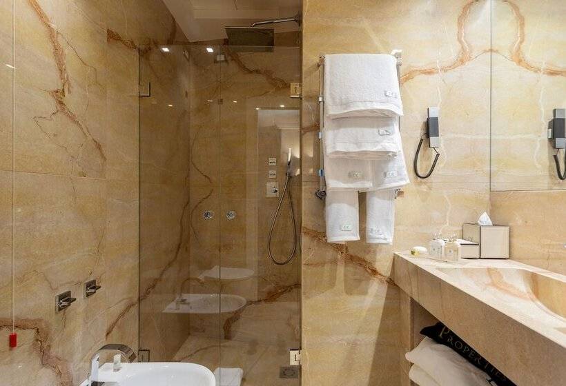 Grand Hotel Des Etrangers