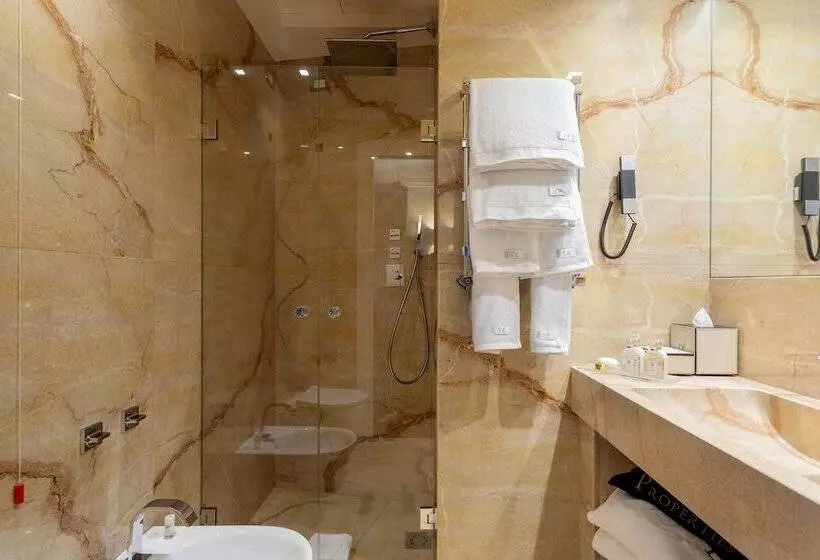 Grand Hotel Des Etrangers