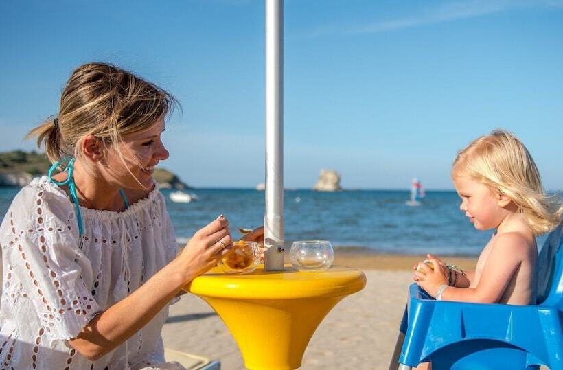 호텔 Gattarella Family Resort Seaside Rooms And Suites With Premium Half Board à La Carte
