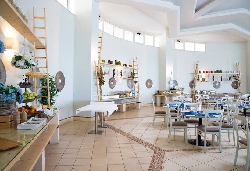 호텔 Gattarella Family Resort Seaside Rooms And Suites With Premium Half Board à La Carte