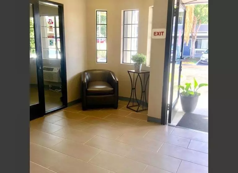 Отель Good Nite Inn Redlands