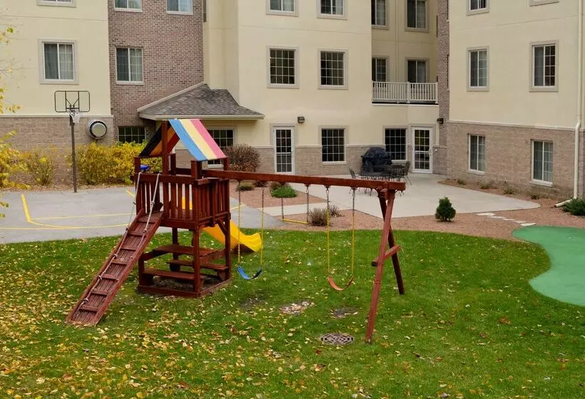 Grandstay Hotel & Suites La Crosse