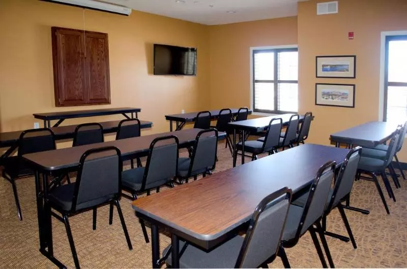 Grandstay Hotel & Suites La Crosse