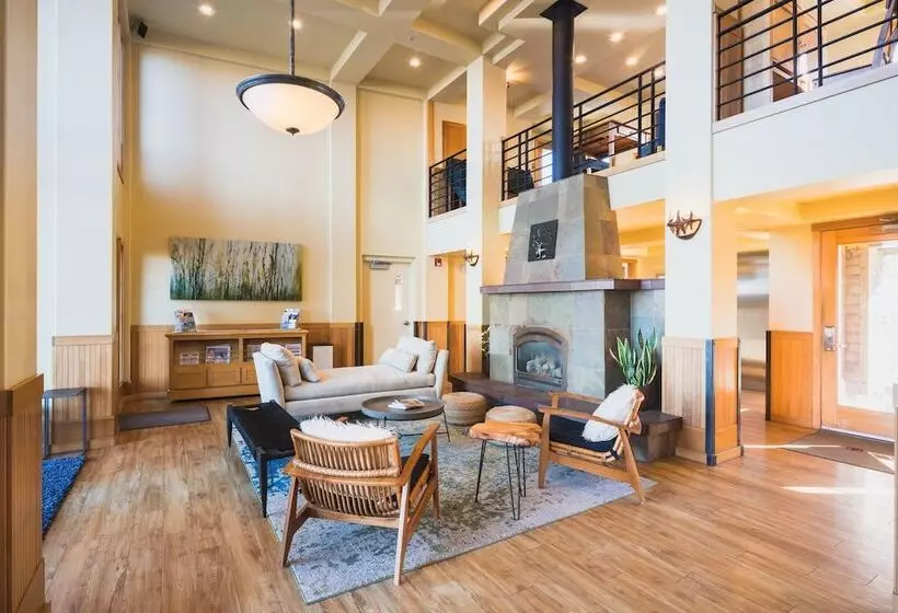 酒店 Inn At Cape Kiwanda