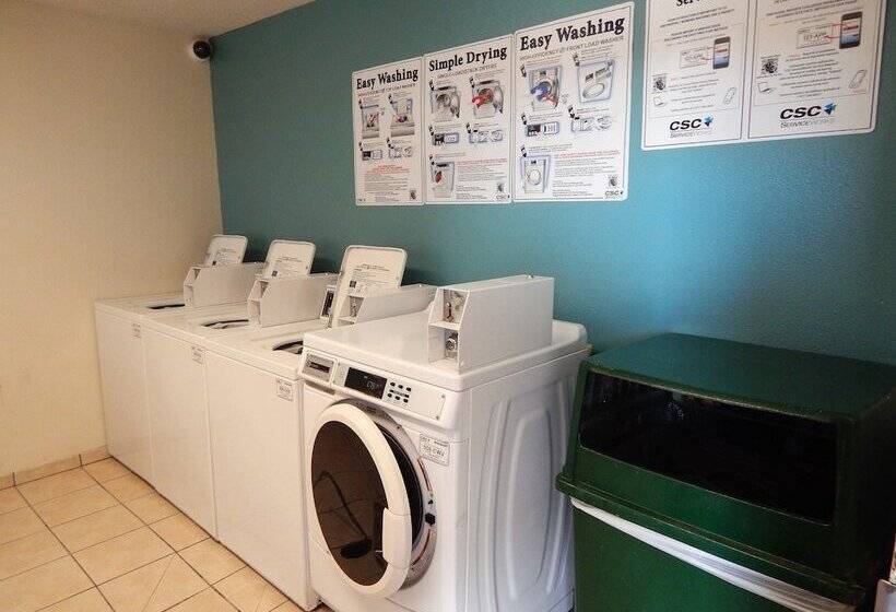 ホテル Intown Suites Extended Stay Lewisville Tx   East Corporate Drive