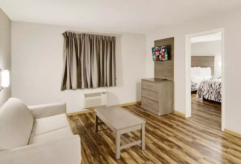 فندق Red Roof Inn & Suites Pensacola Nas Corry